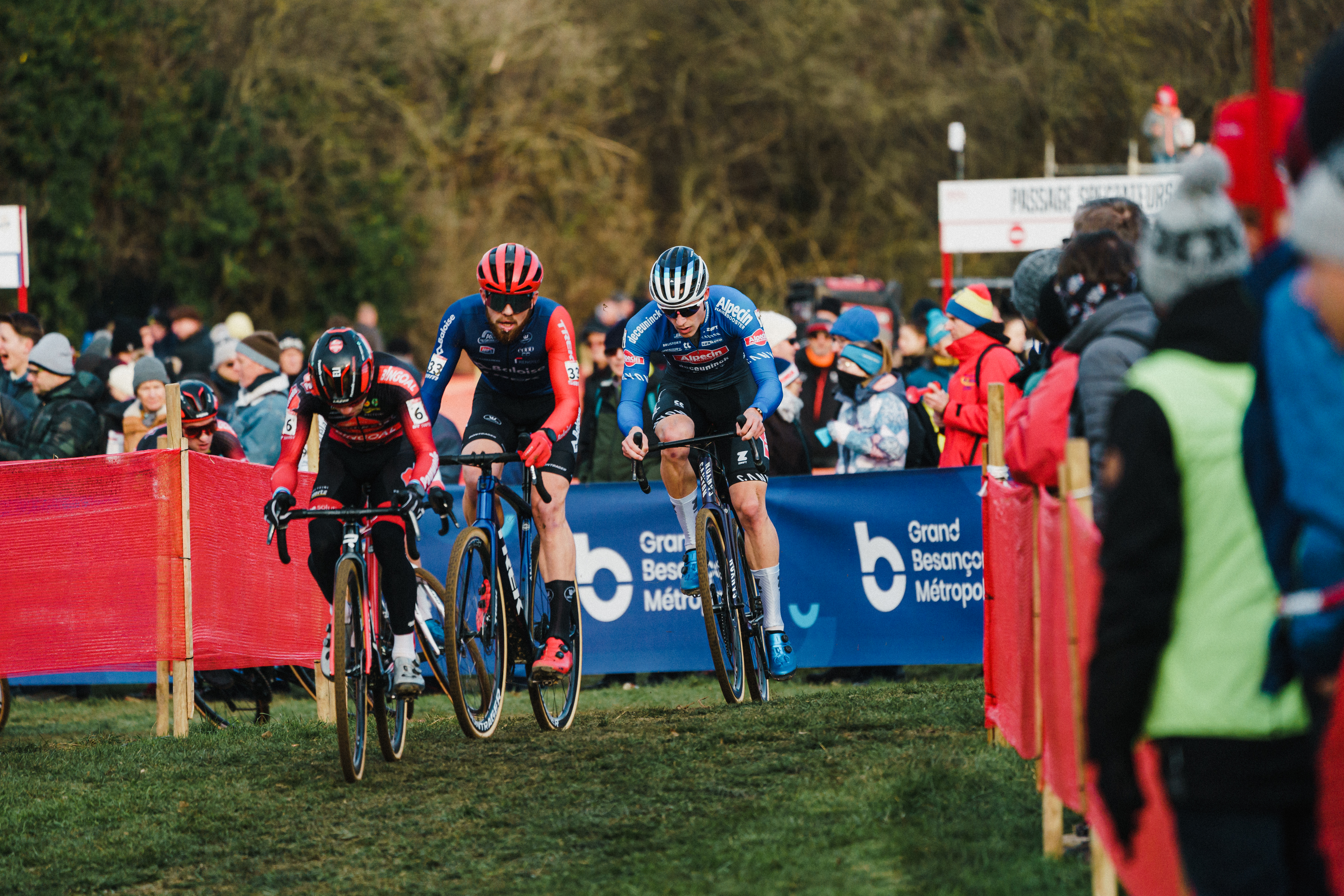 The 2023-2024 UCI Cyclo-cross World Cup Kicks Off This Weekend In The ...