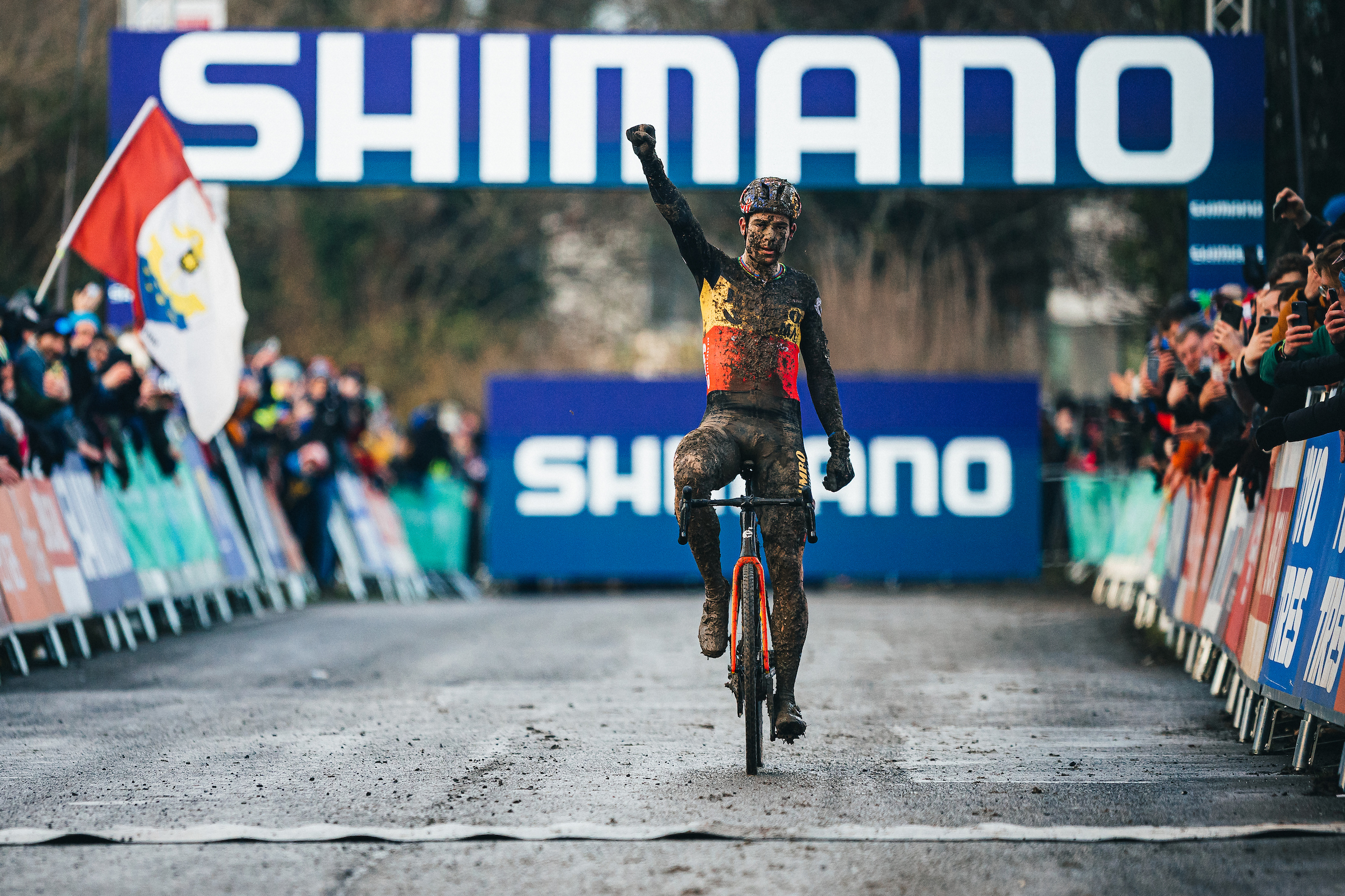2023 UCI Cyclocross World Championships cream of the cross head to Hoogerheide UCI