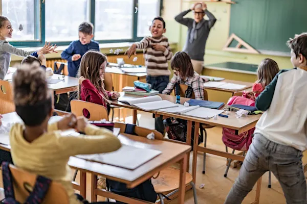 Como controlar o barulho em sala de aula sem precisar gritar