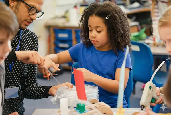 Cultura Maker na Educação: compreenda a origem e como aplicar em sua escola