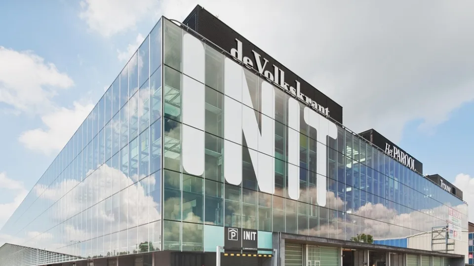 Boven 't Y Winkelcentrum - MediaMarkt Amsterdam Noord is vernieuwd ma-vr  geopend tot 21:00u! De winkel is verbeterd en de service ook. Per december  2017 hebben wij de actie geïntroduceerd dat u