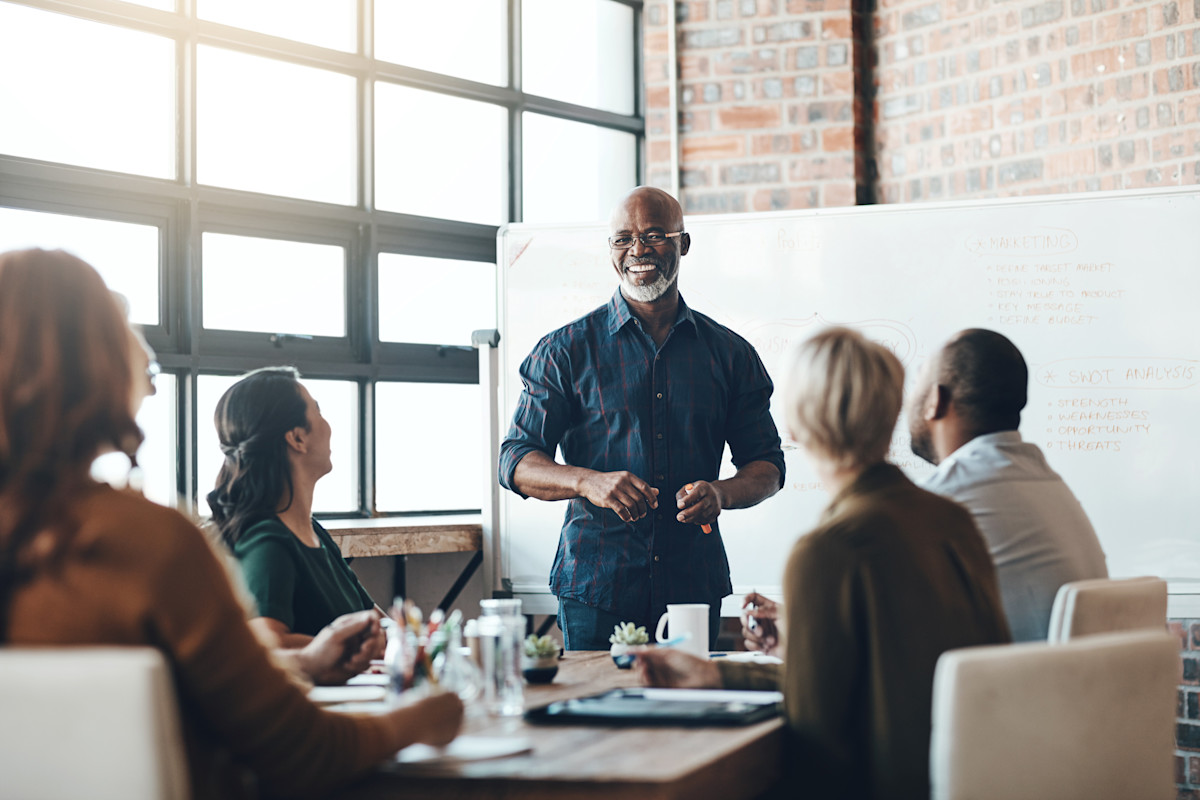 How can CEOs maximize value creation using Generative AI?
