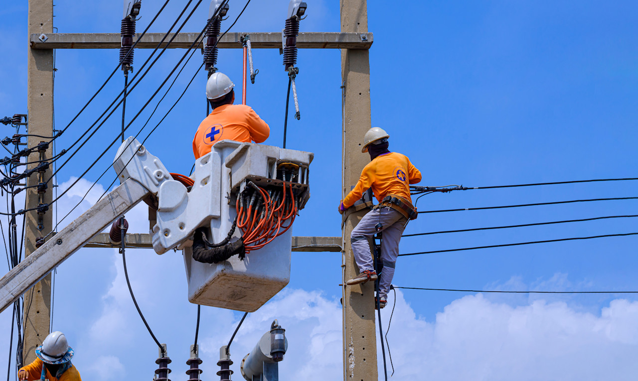 Fulfilling a licensing regime that meets industry and governmental regulatory requirements.