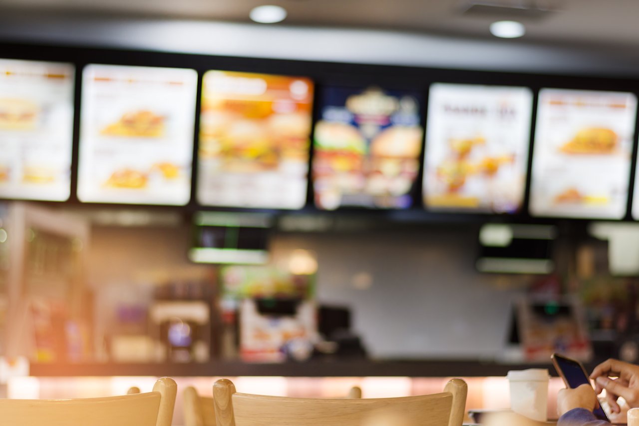 Leading quick-service restaurant increases customer reach through a global marketing platform powered by AWS