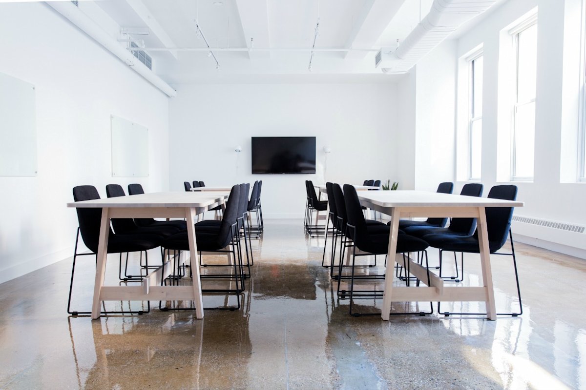 Leadership Through Conversation: Lunch With New Hires & Leaders