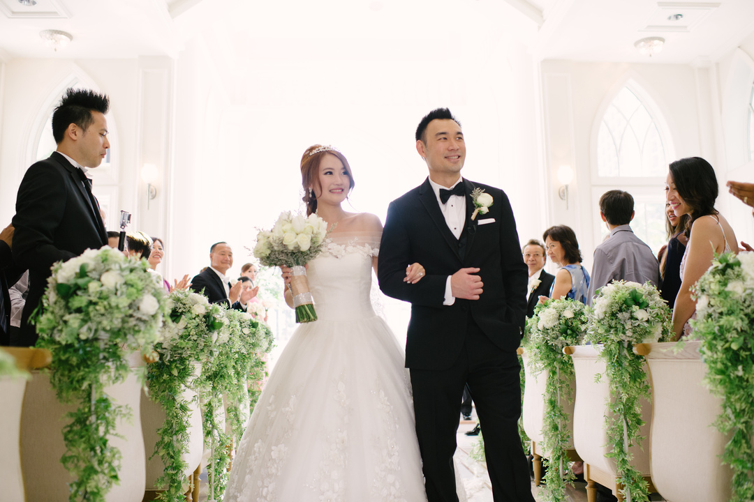 Black Tie Wedding Attire: Do's and Don'ts - Zola Expert Wedding Advice