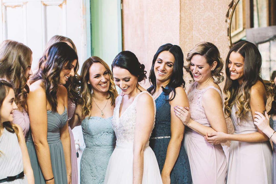 What Is a Bridal Shower? Definition & How to Throw One - Zola Expert  Wedding Advice