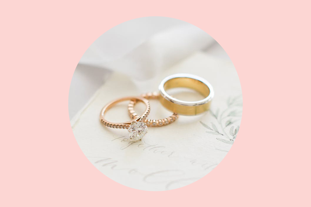 What Is a Pave Ring Setting