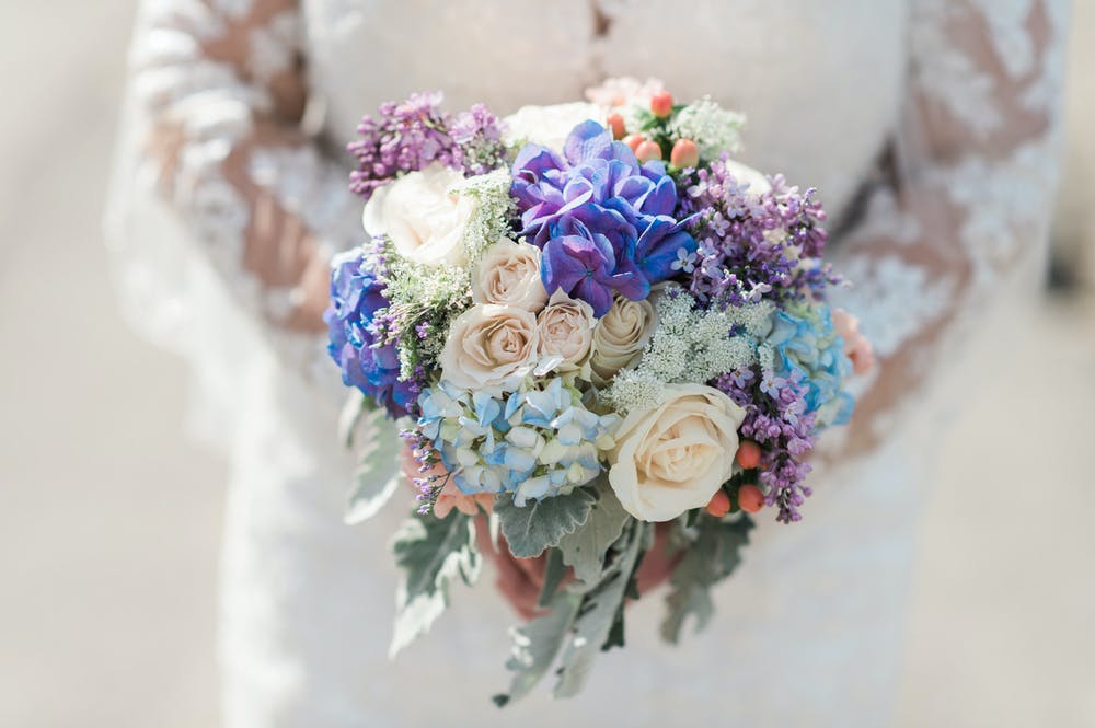 20 Best Wedding Bouquet Toss ideas