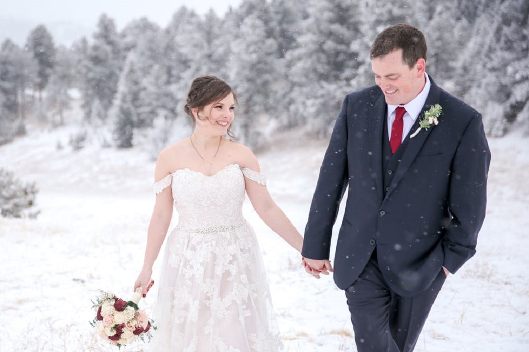 Beautiful Winter Wedding Color Schemes