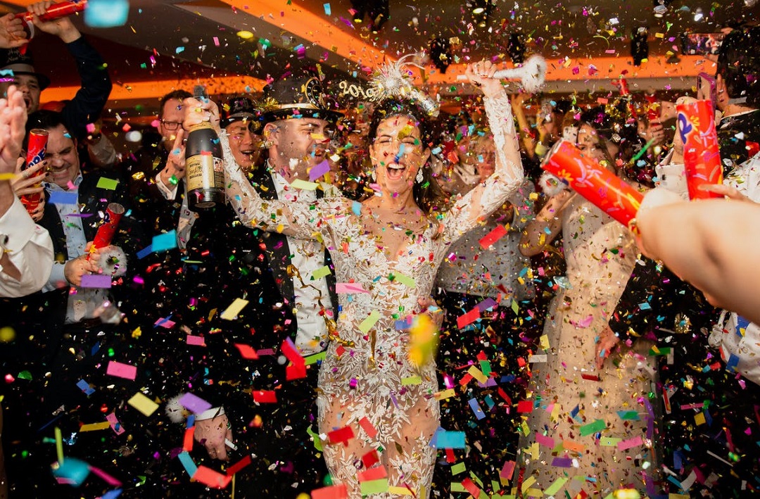 Zola: How to Have a New Years Eve Wedding