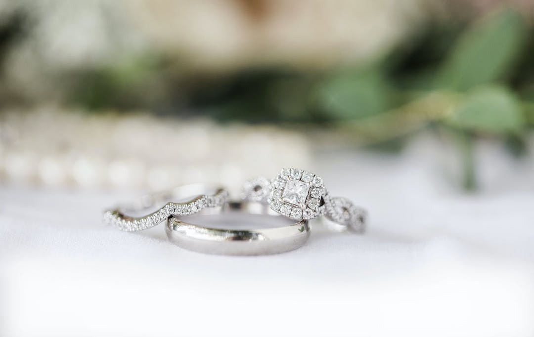 What Is a Pave Ring Setting?