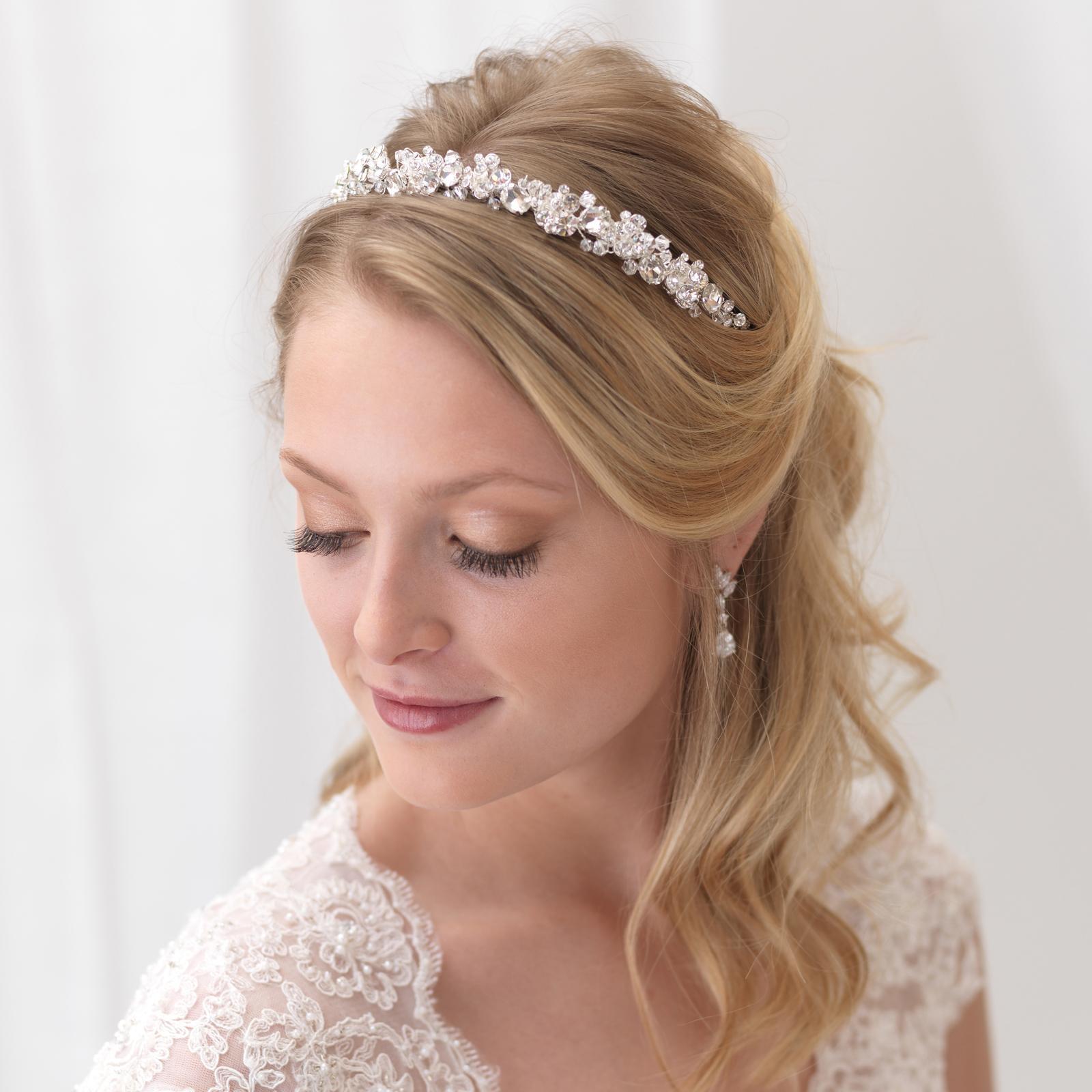 21 Stunning Headbands to Update Your Bridal Look - Zola Expert Wedding ...