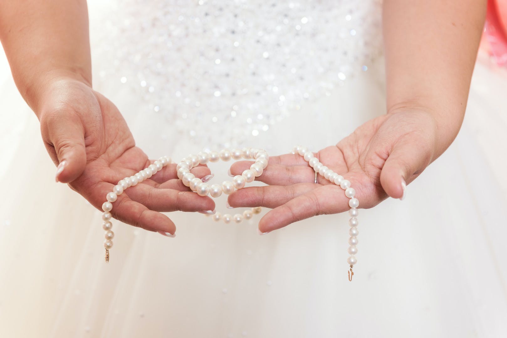 Diamond Alternatives for Wedding Jewelry