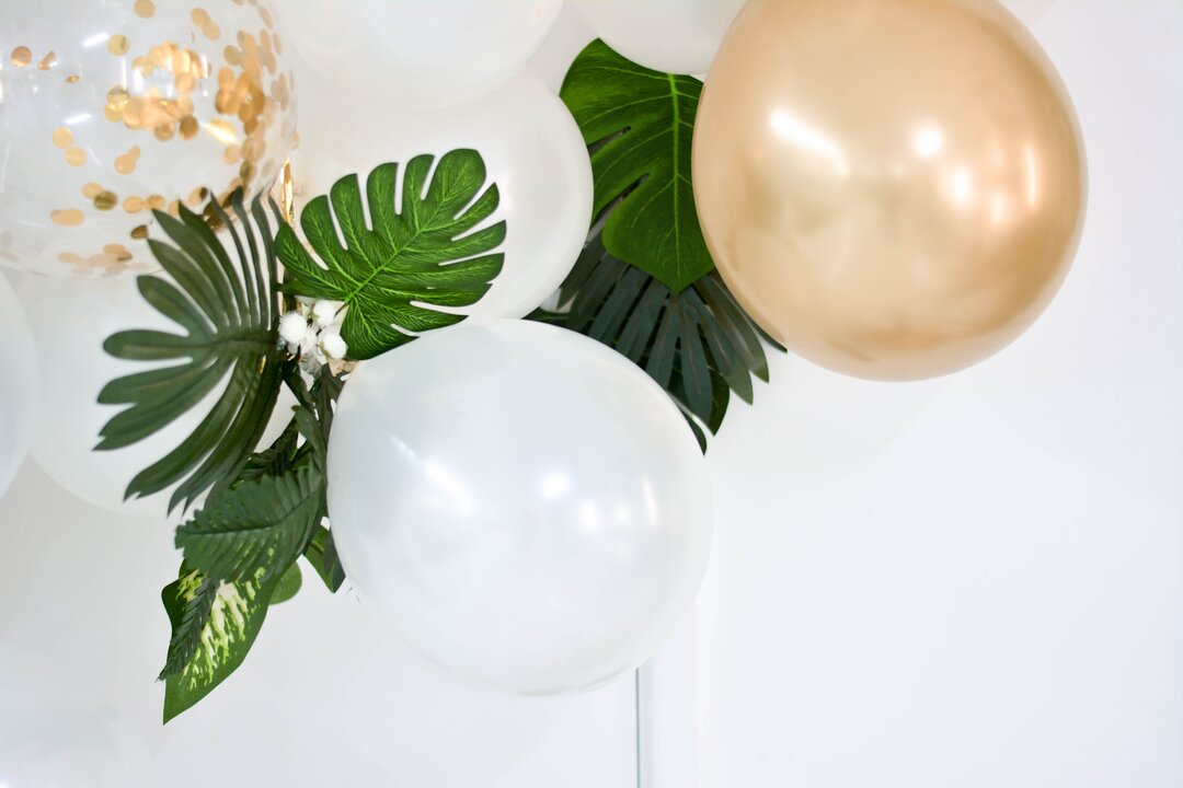How to Create a Bridal Shower Backdrop for Photos