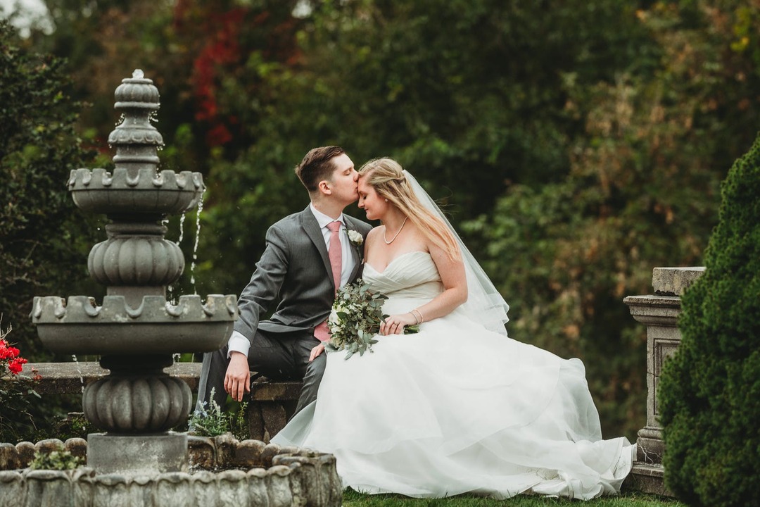 Busty Bridal Dresses