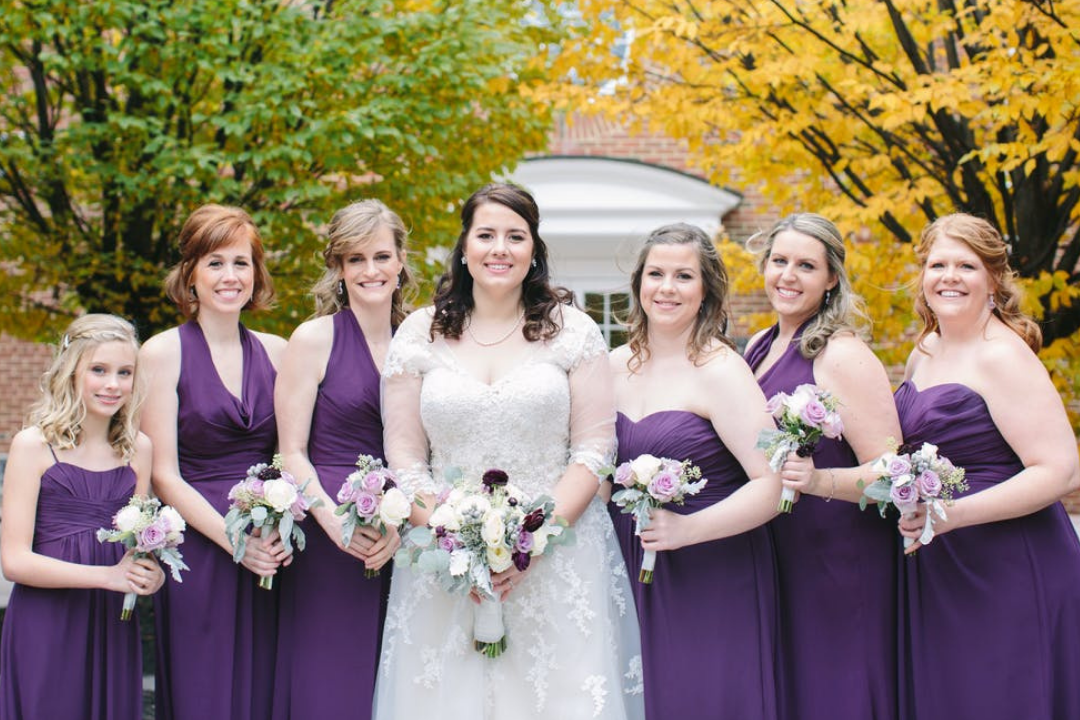 Bridal Party vs. Wedding Party: What's the Difference? - Zola Expert Wedding  Advice