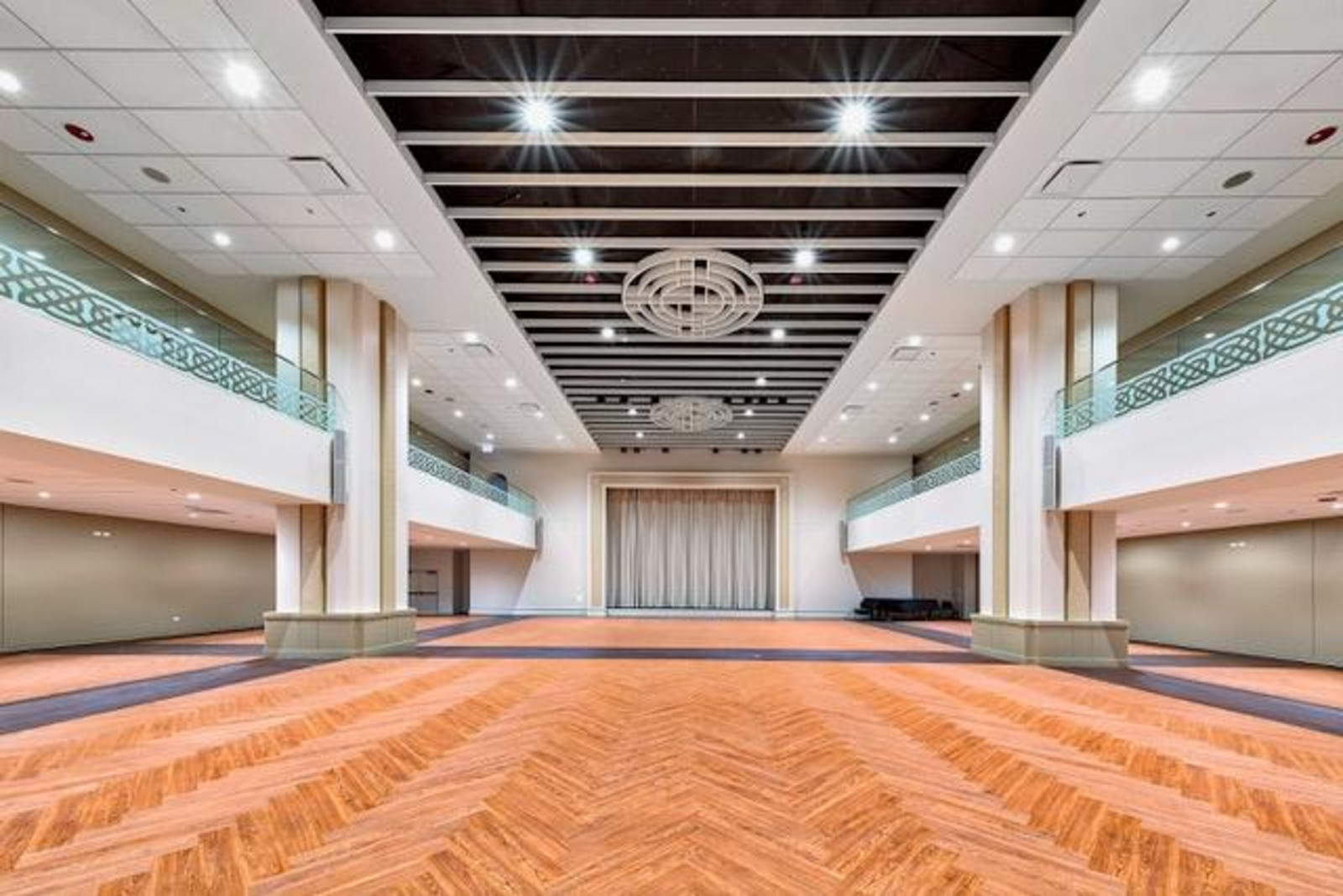 Wedding Venue | Chicago | Account Amazing Space@625