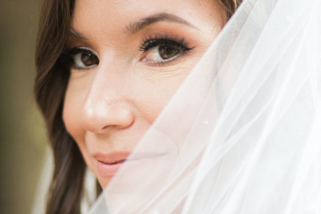 Should You Use Airbrush Makeup on Your Wedding Day
