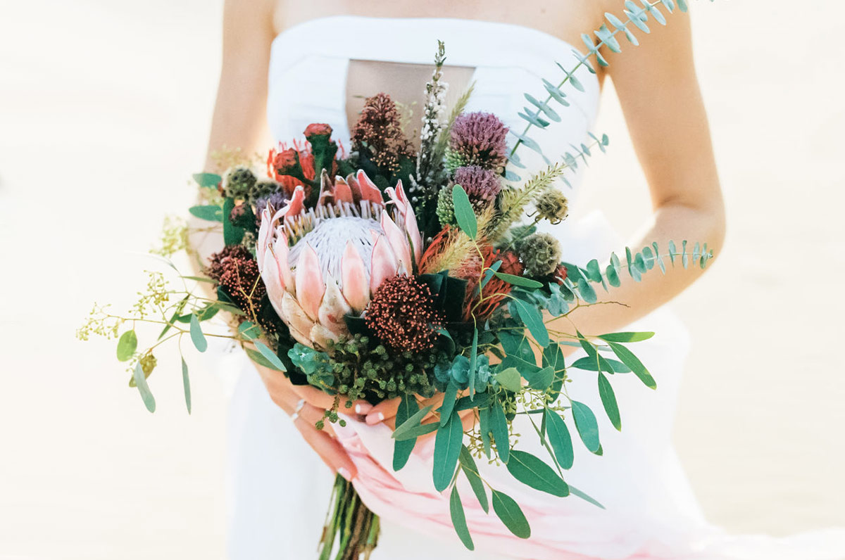 30 Summer Wedding Flowers In Season June July And August Fiftyflowers