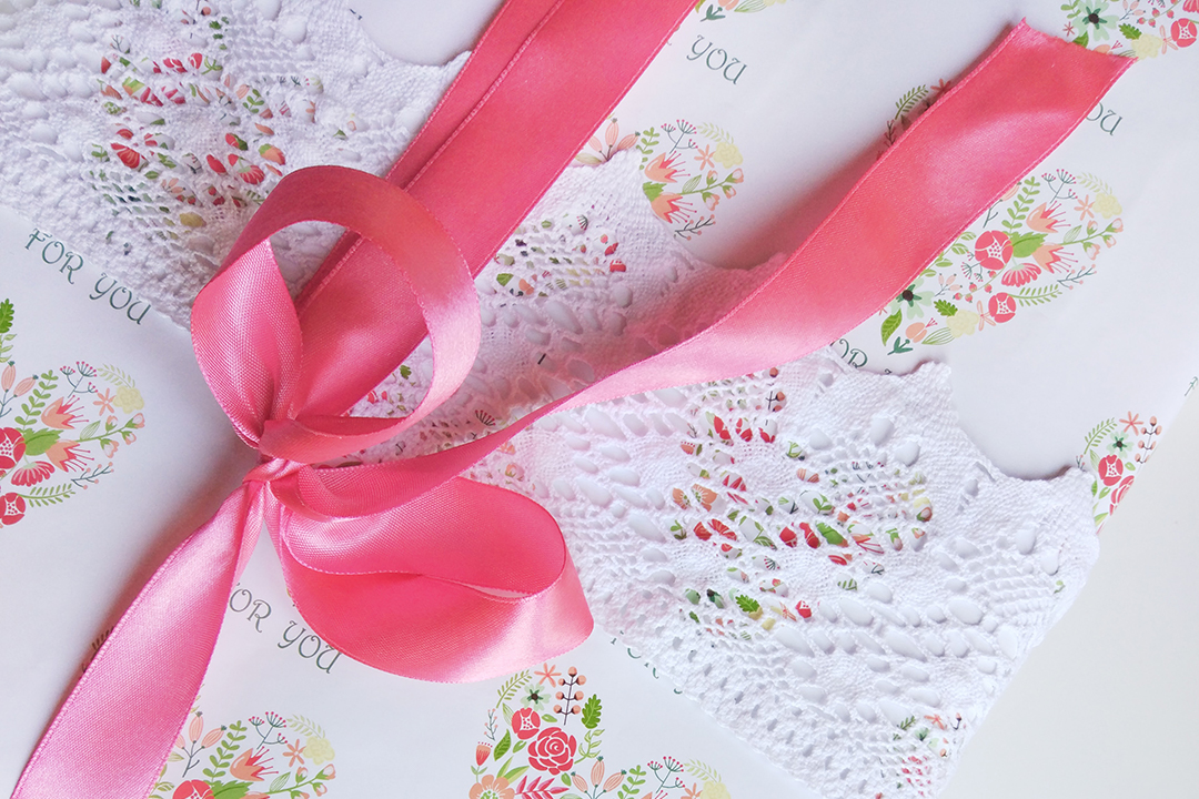 60+ Bridal Shower Gifts Ideas For Every Budget & Etiquette Tips