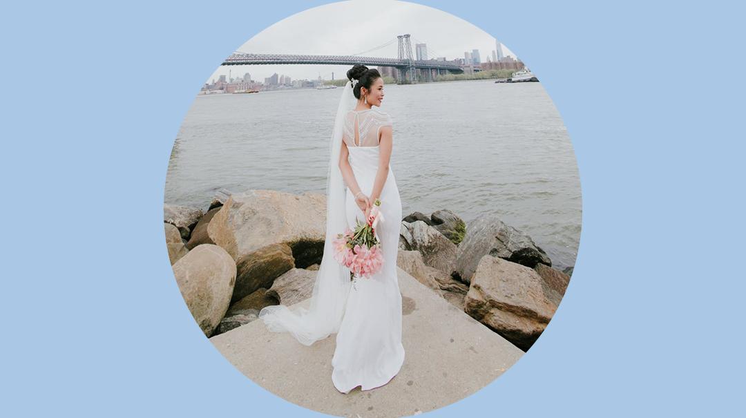 What Is a Sheath Wedding Dress? - Zola Expert Wedding Advice What Is a Sheath Wedding Dress? - Zola Expert Wedding Advice