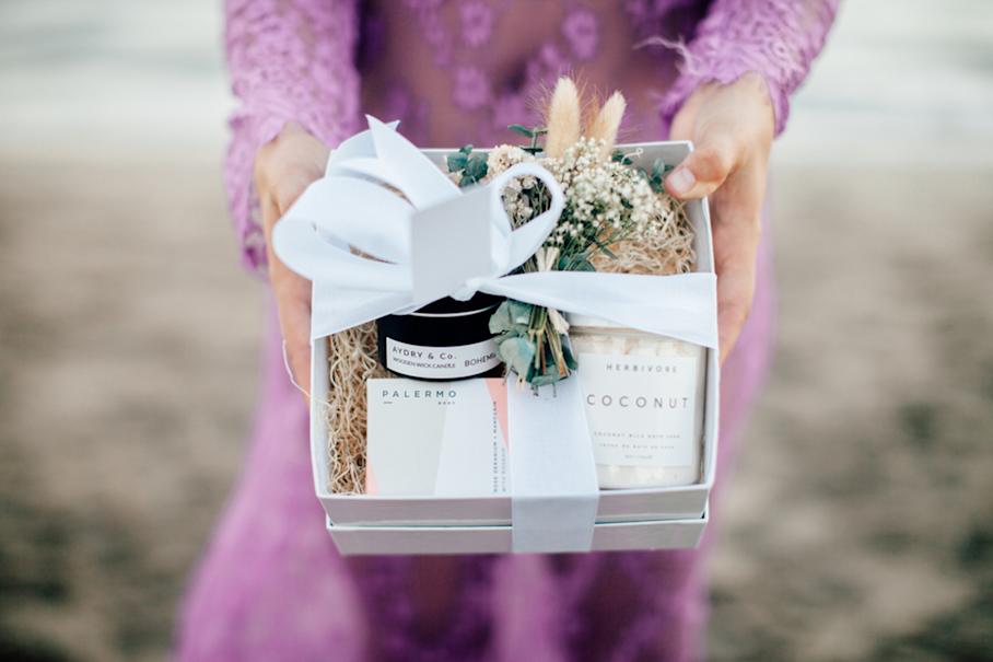 Do I Have To Buy A Wedding Shower Gift And A Wedding Gift Zola Expert Wedding Advice