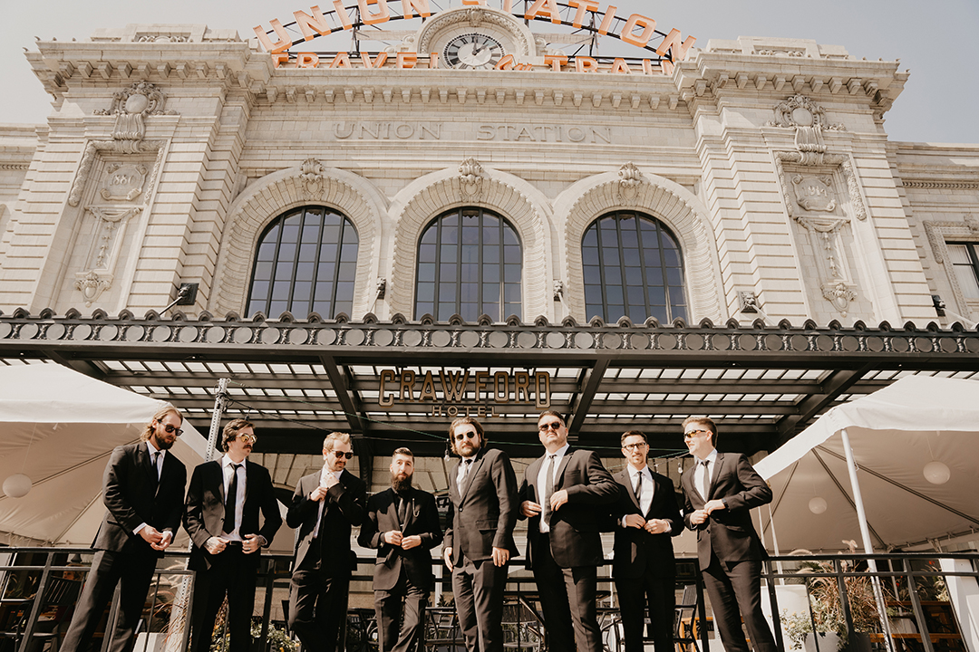 groom and groomsmen 