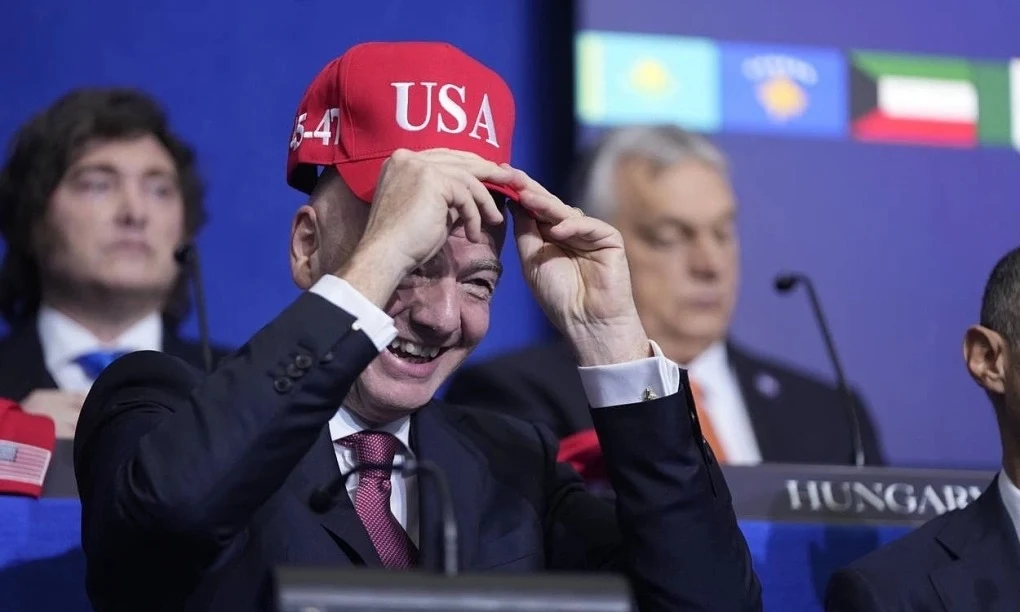 Ủy ban Olympic điều tra Chủ tịch FIFA Infantino về vấn đề trung lập chính trị