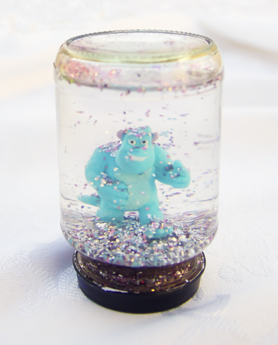 empty-jar-craft-snow-globe