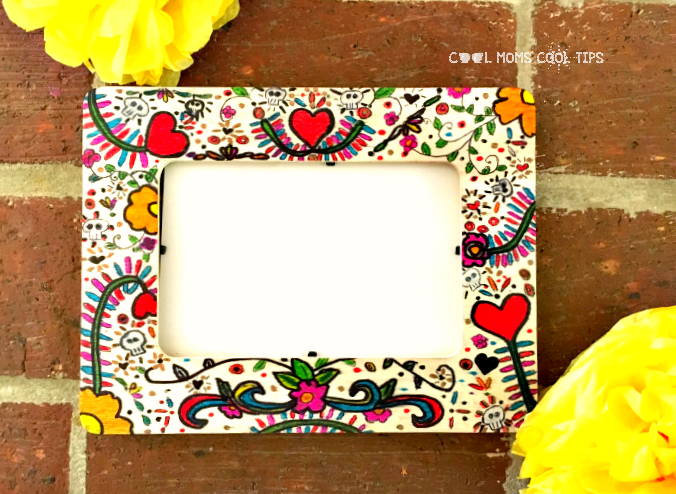DIY-Photo-Frame-For-The-Day-of-The-Dead-Ofrenda-Altar-cool-moms-cool-tips