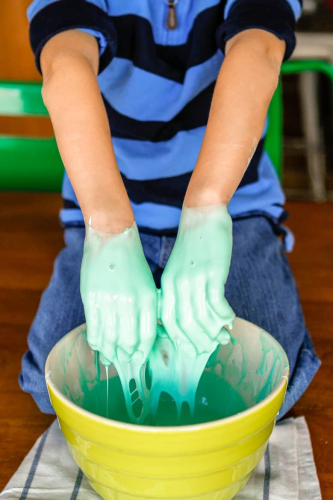 How-To-Make-Oobleck-1