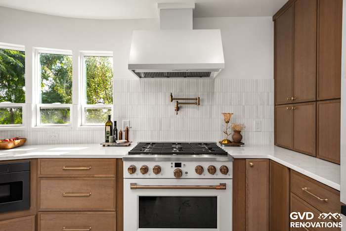 Custom Curved Kitchen Remodel