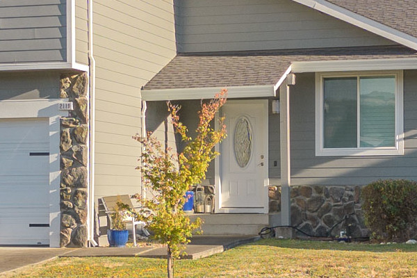 Modern two-story home in Petaluma, CA, featuring Gray Slate James Hardie Lap Plank Siding and Arctic White Trim