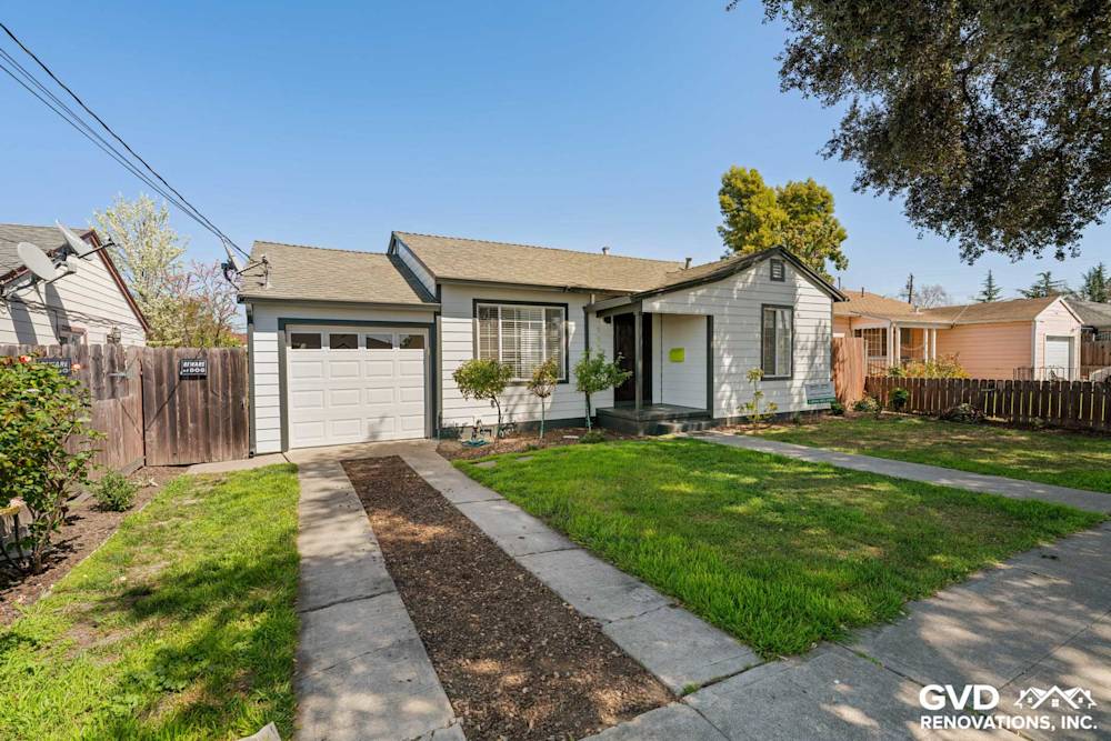 HardiePlank Lap Siding Replacement