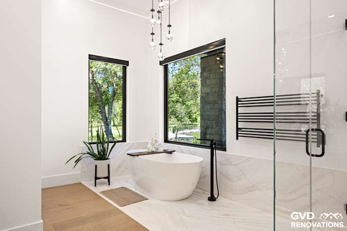 Custom Master, Hall & Powder Bathroom Design