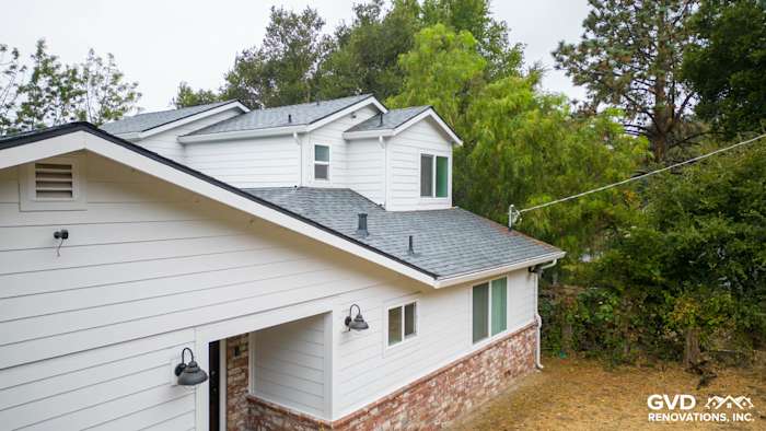 Modern home exterior showcasing James Hardie Cedarmill siding and Alside windows in Oakland, CA