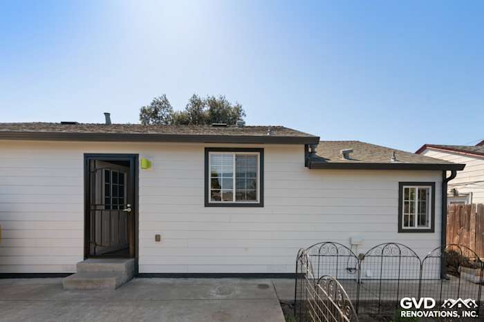 HardiePlank Lap Siding Replacement