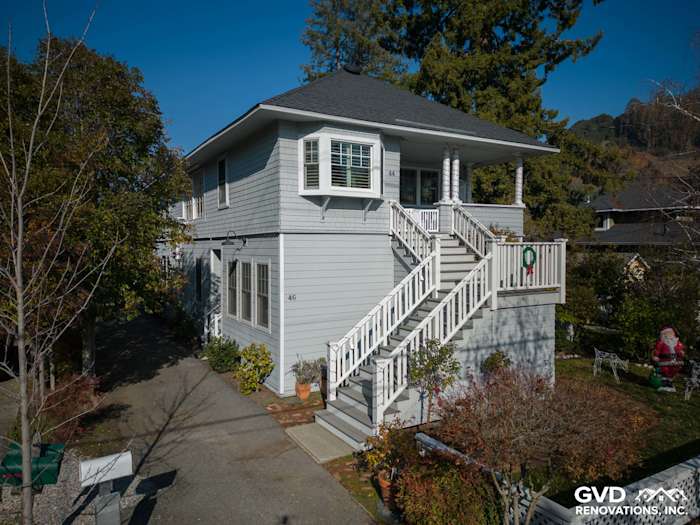 Modern home exterior in San Anselmo featuring Prime James Hardie Lap Siding and Arctic White HardieTrim