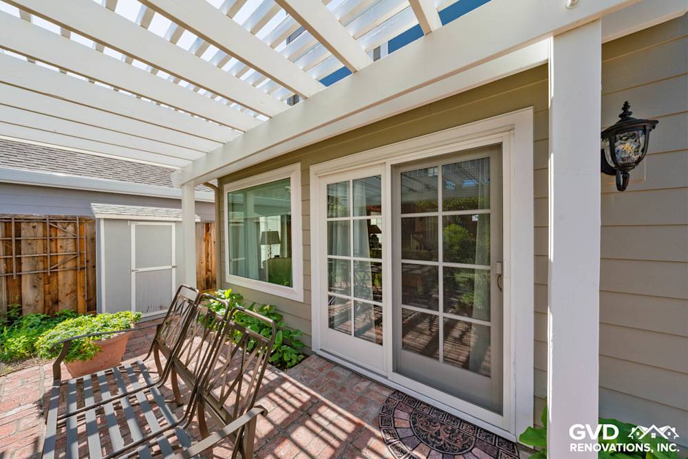 James Hardie Lap Siding & Mezzo Windows