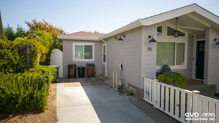 Home exterior featuring Pearl Gray James Hardie shingle siding with Arctic White trim in Mill Valley, CA