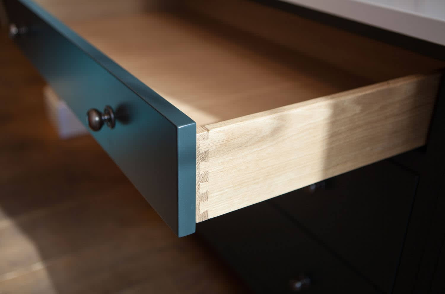 Dovetail Drawers: Combining Aesthetics and Functionality for Timeless Cabinets