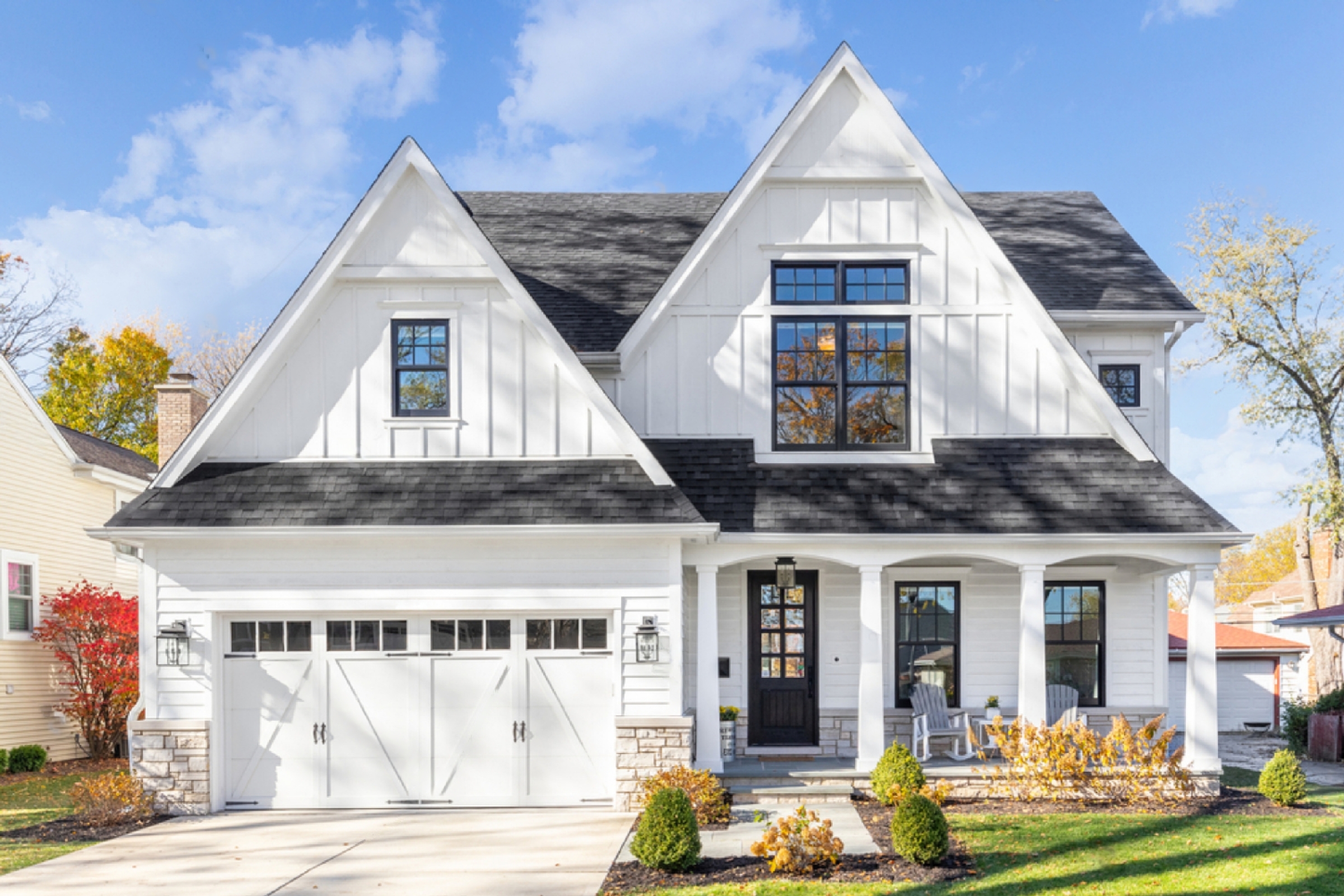 10 Delightful Exterior Design Concepts to Give Your Home a Farmhouse Makeover