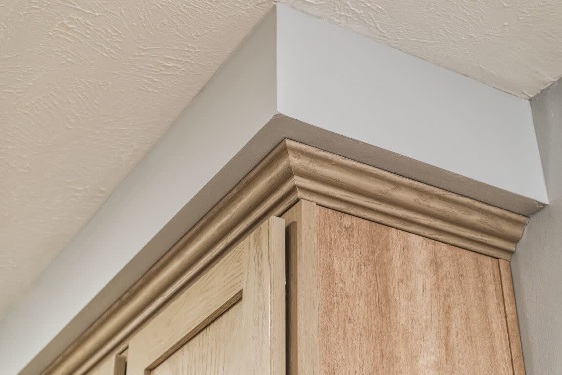 Kitchen Soffit: What it is and How to Deal with it