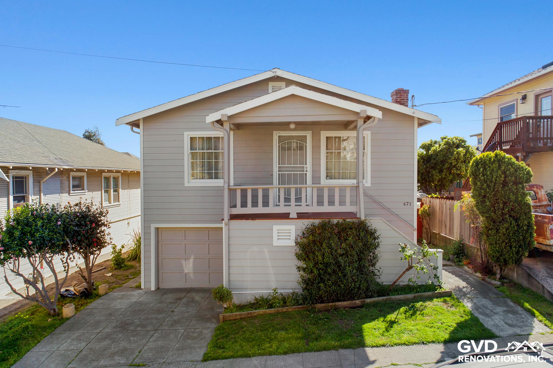 Hardie Siding Replacement & Mezzo Windows in Oakland