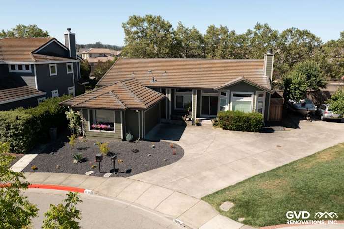 Home exterior featuring Mountain Sage James Hardie siding and Cobble Stone trim in Petaluma, CA