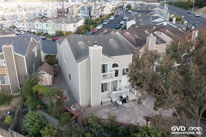 Daly City home featuring James Hardie Lap Siding in Monterey Taupe and Cobble Stone Trim