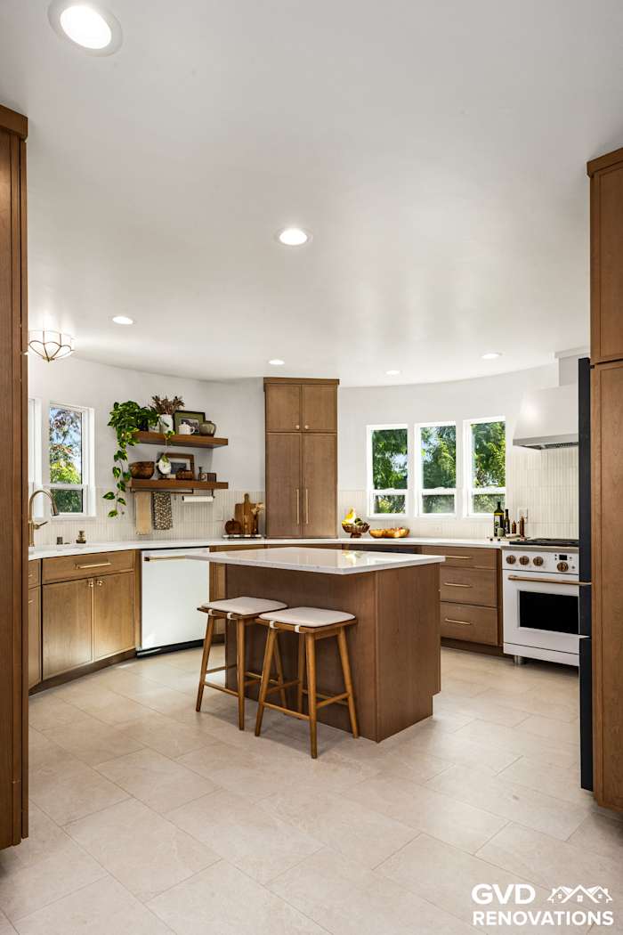 Custom Curved Kitchen Remodel
