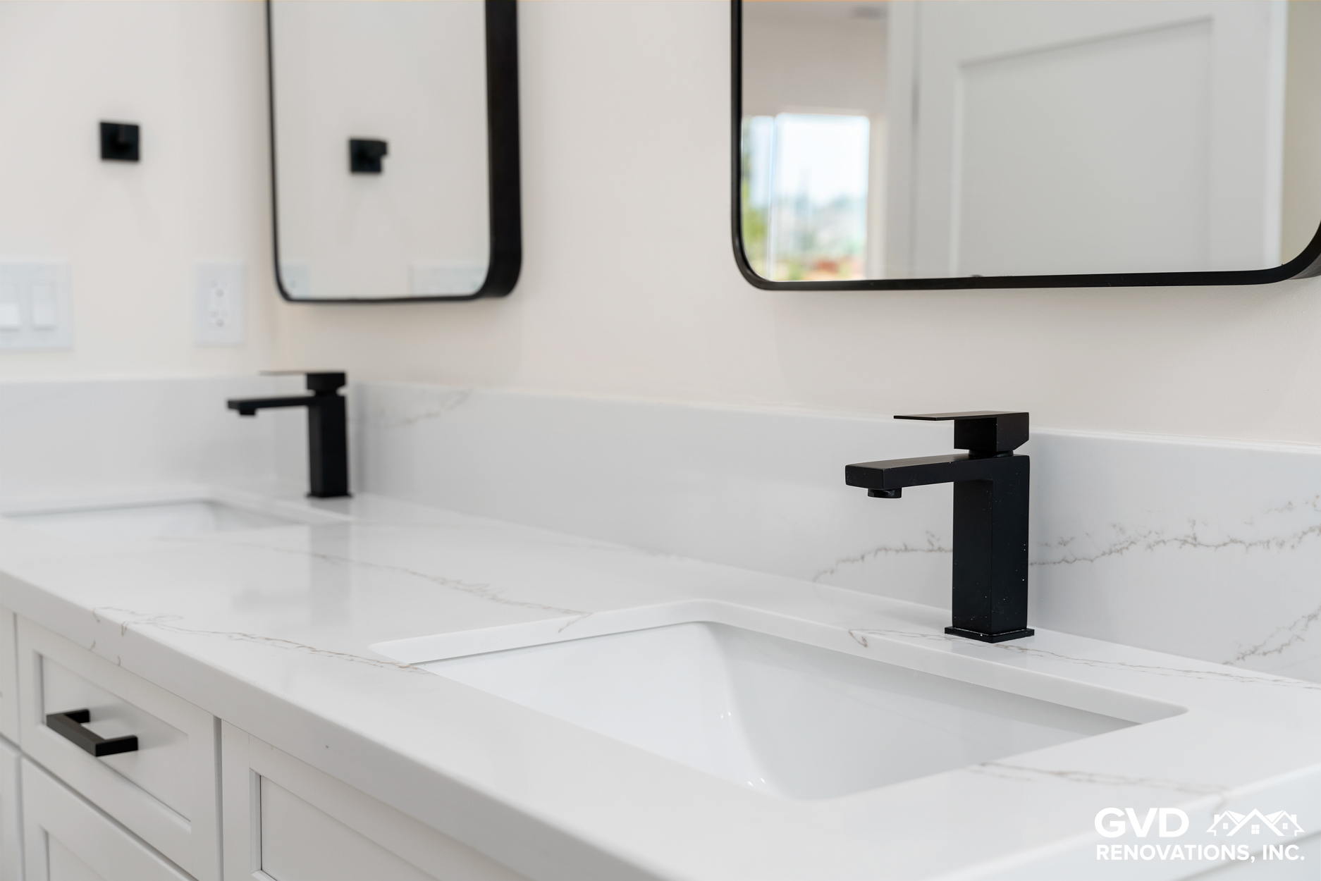 Custom Home Bathroom Design