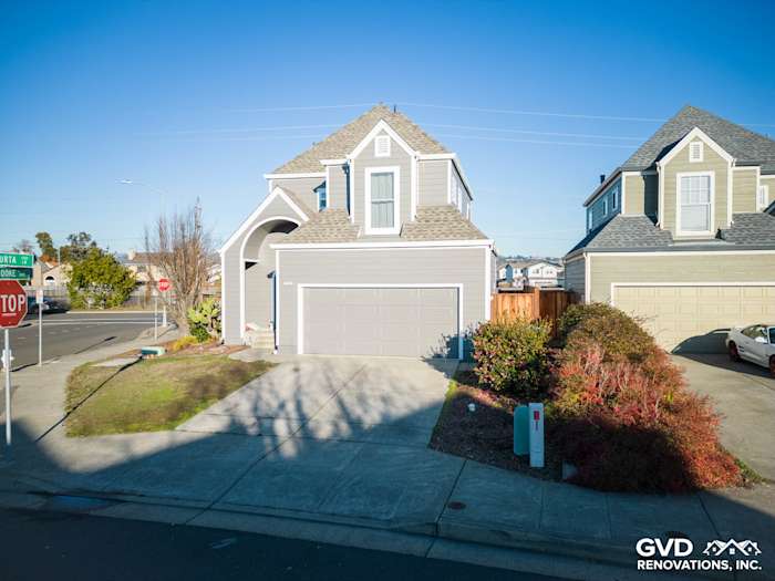 Modern home exterior featuring James Hardie Aged Pewter siding and a stylish gray roof in Santa Rosa
